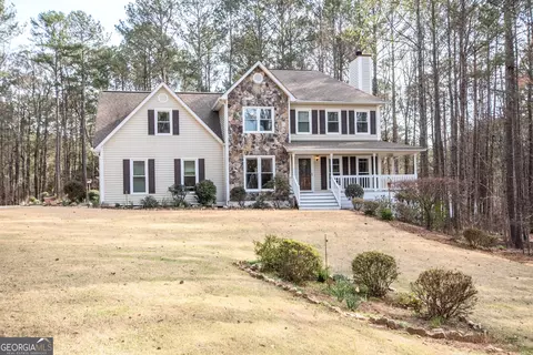 45 Chatsworth Cir, Newnan, GA 30265