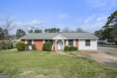 5205 Dunmoreland Ct, Atlanta, GA 30349