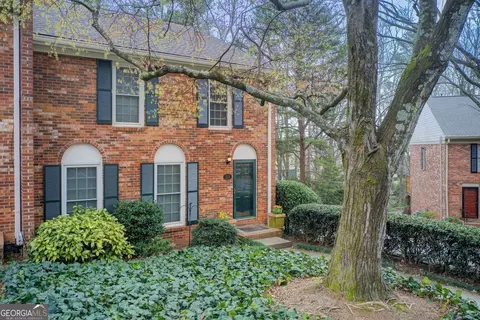 213 The South Chace Ave NE, Sandy Springs, GA 30328