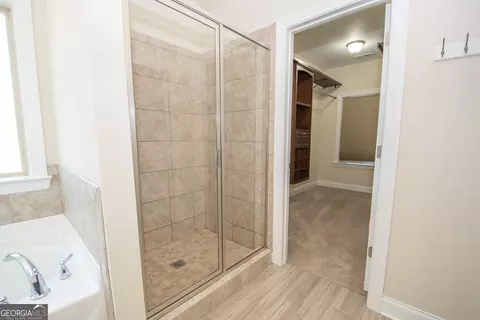 Entry Way - 39 Chatham Ct, Williamson, GA 30292 photo 9 of 9