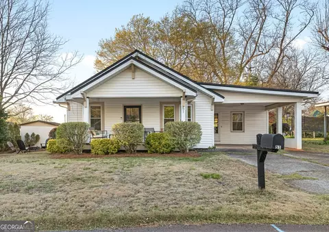 51 Elizabeth St, Commerce, GA 30529