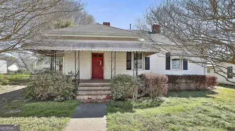 22 Chestnut St, Griffin, GA 30223