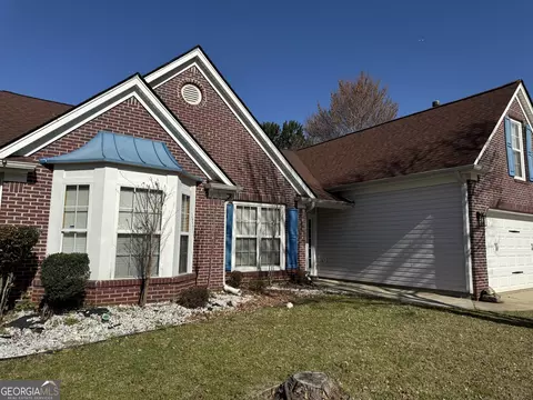 8827 Lake Rd, Union City, GA 30291