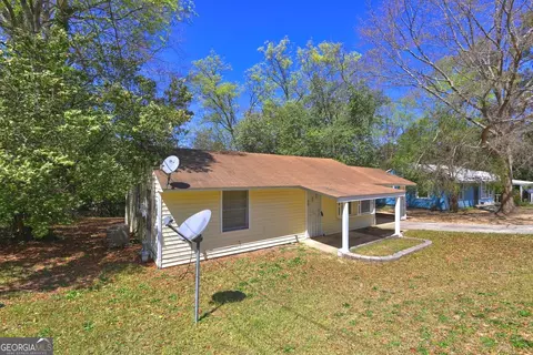 Exterior - 3831 Frances Dr, Macon, GA 31206 photo 4 of 4