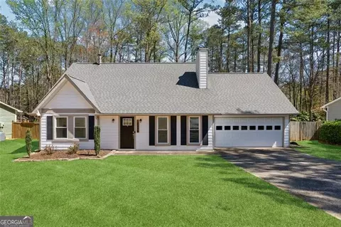 10245 Old Woodland Entry, Alpharetta, GA 30022