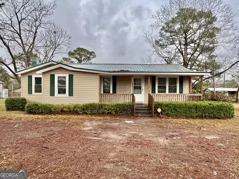 89 Bedsole Rd, Eastman, GA 31023