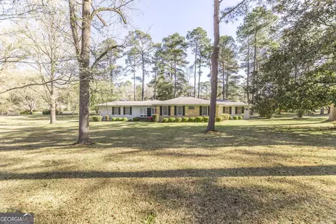 202 Leon Ave, Montezuma, GA 31063