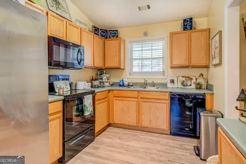 Kitchen - 178 Norman Rd, Covington, GA 30014 photo 1 of 2