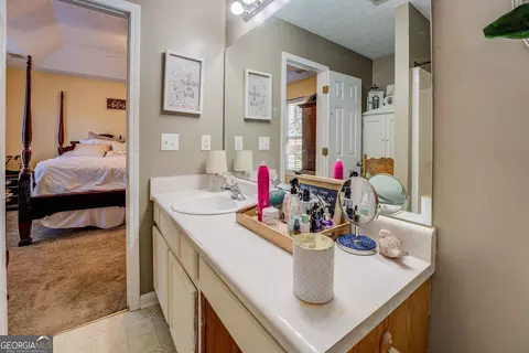 Bath - 178 Norman Rd, Covington, GA 30014 photo 1 of 3