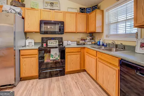 Kitchen - 178 Norman Rd, Covington, GA 30014 photo 2 of 2