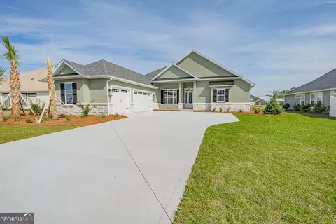 214 Jake Colton Dr, Kingsland, GA 31548