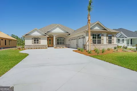 201 Jake Colton Dr, Kingsland, GA 31548