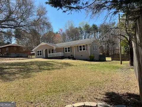158 Oak Way Dr, Toccoa, GA 30577