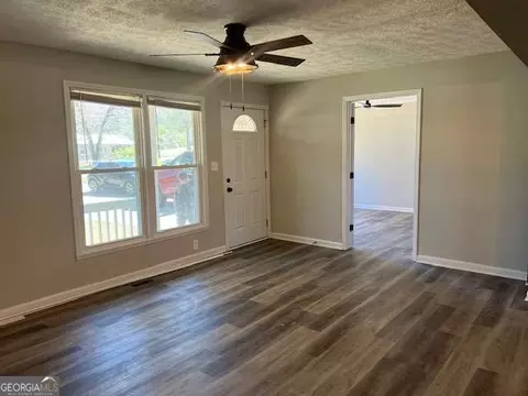 Living - 158 Oak Way Dr, Toccoa, GA 30577 photo 2 of 2