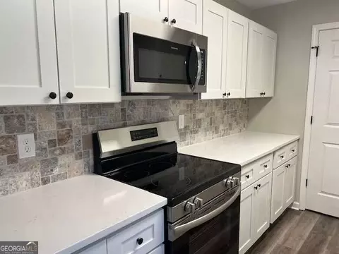 Kitchen - 158 Oak Way Dr, Toccoa, GA 30577 photo 1 of 3