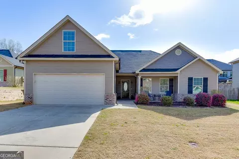 101 Peak Ct, Winder, GA 30680