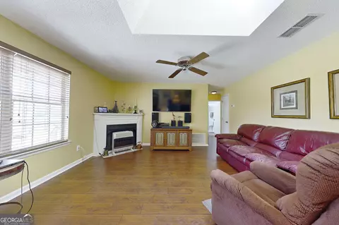 Living - 1429 Joyner Rd, Cairo, GA 39828 photo 1 of 2