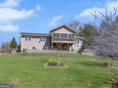 224 Chatuge Shores Cir, Hayesville, NC 28904