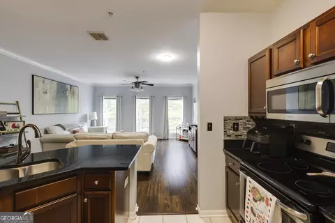 5641 Roswell Rd #307, Sandy Springs, GA 30342