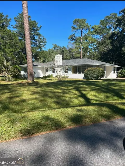 116 Club Dr, Brunswick, GA 31525