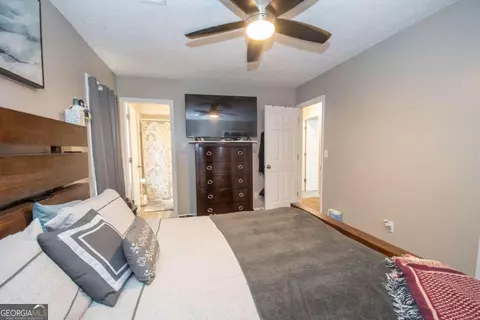 Bedroom - 214 Cosby Dr, Lagrange, GA 30241 photo 2 of 6
