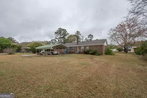 Exterior - 214 Cosby Dr, Lagrange, GA 30241 photo 7 of 8