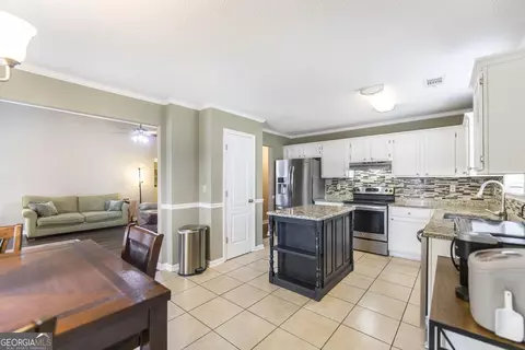 208 Blake Ter, Warner Robins, GA 31088 photo 8