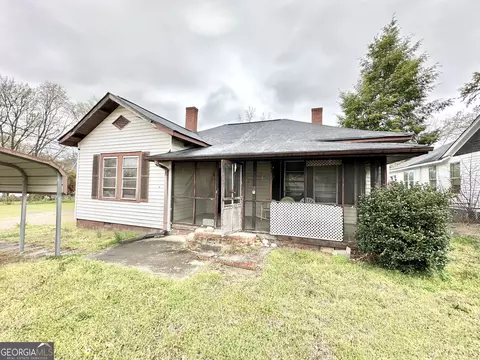45 Poplar St, Porterdale, GA 30014