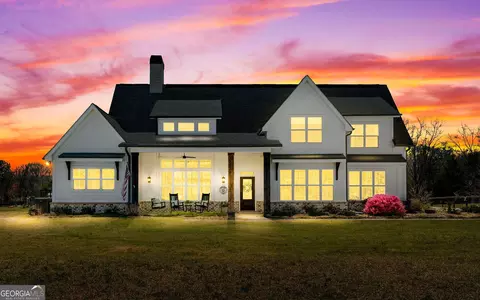 105 Coogler Way, Brooks, GA 30205