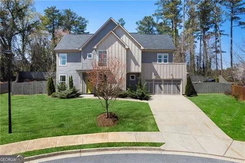 1732 Red Maple Rdg, Atlanta, GA 30316