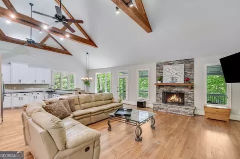 242 Toto Creek Dr E, Dawsonville, GA 30534