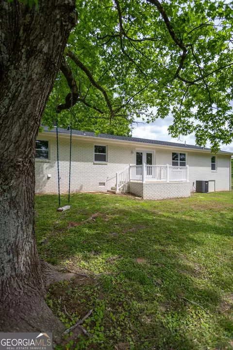 Exterior - 1073 We King Rd, Commerce, GA 30530 photo 13 of 17