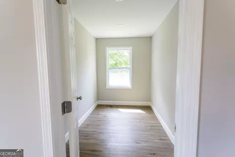 Entry Way - 1073 We King Rd, Commerce, GA 30530 photo 3 of 4