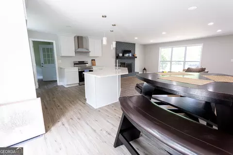 Kitchen - 1073 We King Rd, Commerce, GA 30530 photo 1 of 8