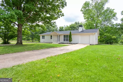 1073 We King Rd, Commerce, GA 30530
