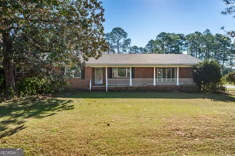 597 S College St, Metter, GA 30439