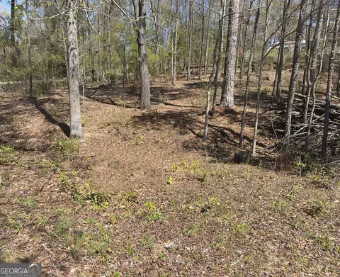 202 George Cir, Warner Robins, GA 31088