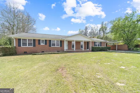 3956 Hartness St, Macon, GA 31204