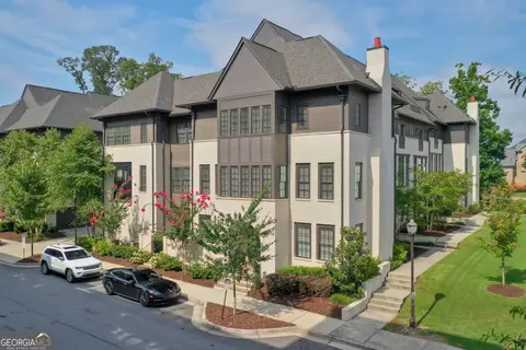 6596 Aria Village Dr #642, Atlanta, GA 30328