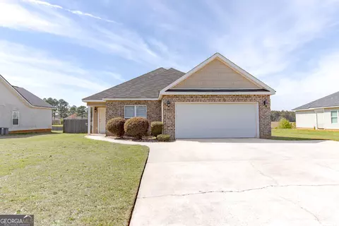 210 Shasta Dr, Perry, GA 31069