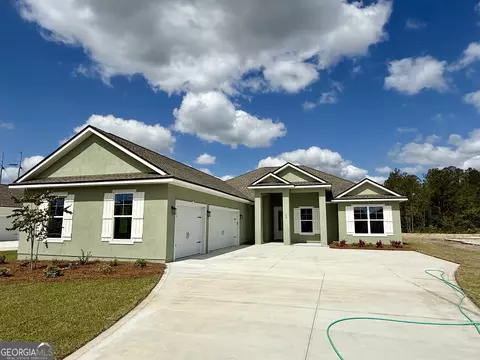102 Sundance St, Kingsland, GA 31548