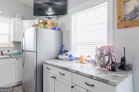 Kitchen - 150 Quail Run Cir, Adel, GA 31620 photo 8 of 8