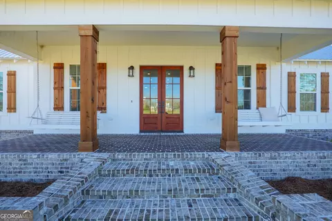 Exterior - 150 Quail Run Cir, Adel, GA 31620 photo 4 of 11