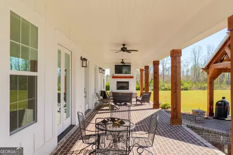 Exterior - 150 Quail Run Cir, Adel, GA 31620 photo 6 of 11