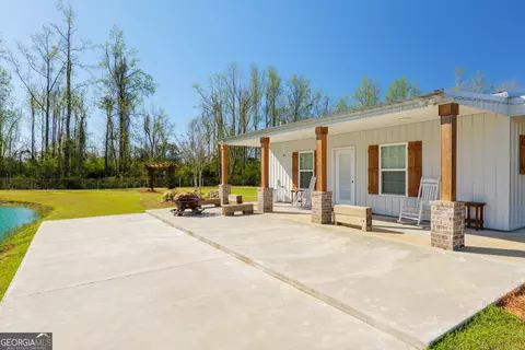 Exterior - 150 Quail Run Cir, Adel, GA 31620 photo 10 of 11