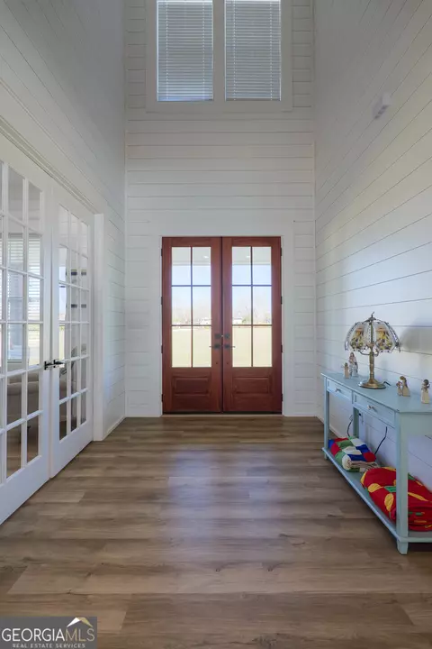 Entry Way - 150 Quail Run Cir, Adel, GA 31620 photo 1 of 2