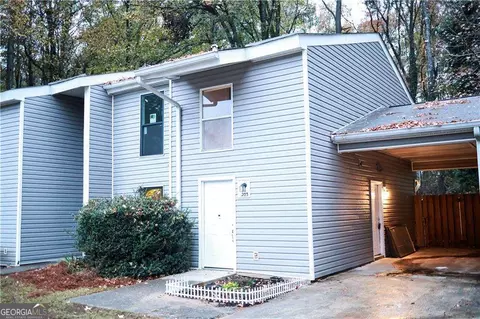 203 Governors Dr, Forest Park, GA 30297