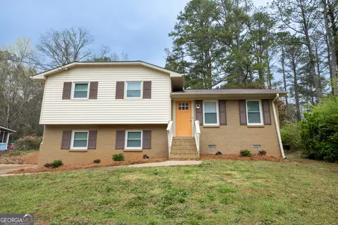 203 Greensprings Dr, Palmetto, GA 30268