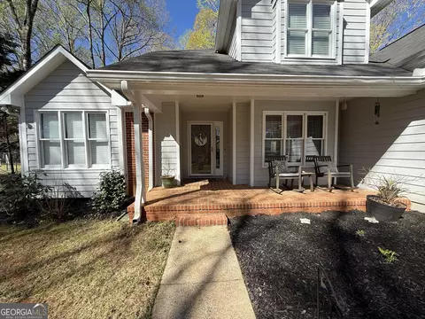Exterior - 121 Taylor Len Dr, Lagrange, GA 30240 photo 3 of 4