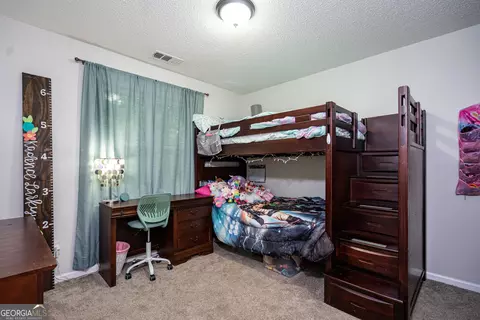 Bedroom - 121 Taylor Len Dr, Lagrange, GA 30240 photo 4 of 5